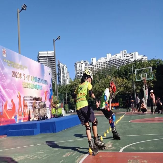 足总杯四强即将开战焦点对决引热议